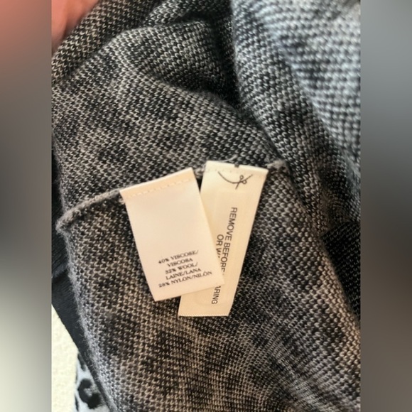 ANN Taylor Wool Blend Animal Print Cardigan Small - Picture 4 of 5